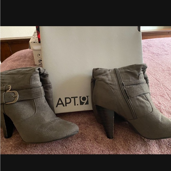 APT 9 Boot - Picture 5 of 7